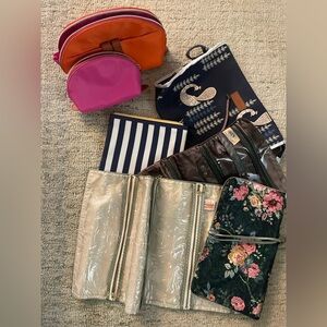 Lot of 6 makeup and jewelry designer bags, good condition